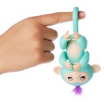 Fingerlings Małpka ZOE interaktywna zabawka