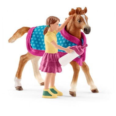SCHLEICH Źrebię z kocem KOŃ KONIK